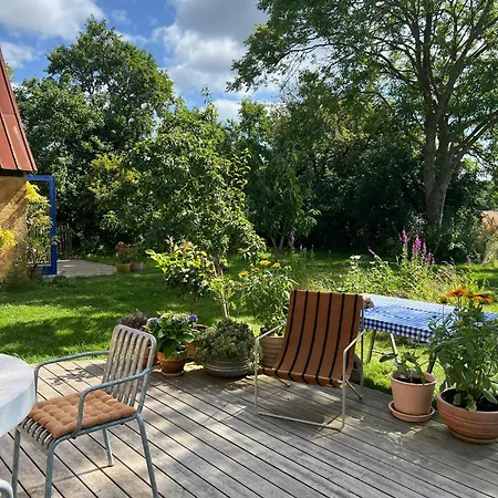 Oasis Of Calm On Mon's Blooming Fields Сasa de vacaciones Askeby