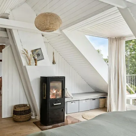Oasis Of Calm On Mon's Blooming Fields Сasa de vacaciones Askeby