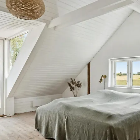 Сasa de vacaciones Oasis Of Calm On Mon's Blooming Fields Askeby
