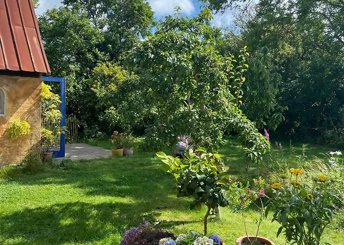 Дом отдыха Oasis Of Calm On Mon's Blooming Fields